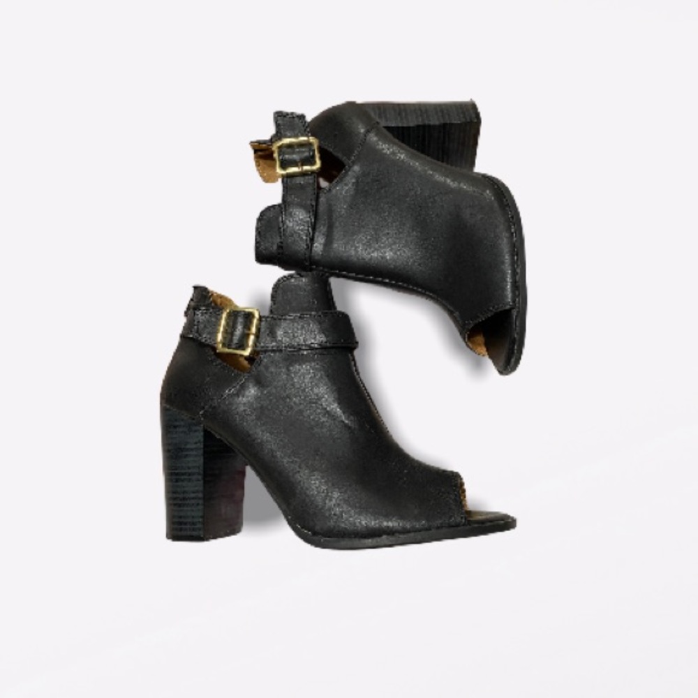 Fioni open toe heel bootie size 9.5
